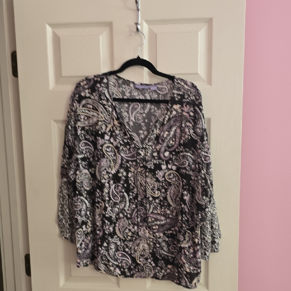 Laura Scott Black and White Paisley‎ Blouse